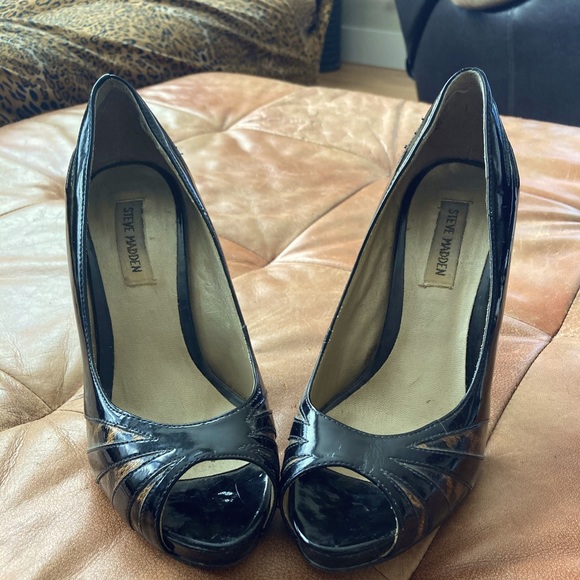9.5 Steve Madden patent heels with leopard print - Picture 1 of 5